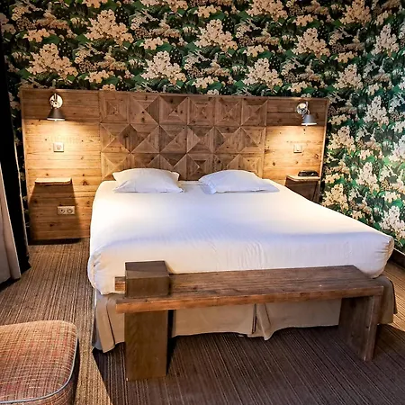 De Paris 3*